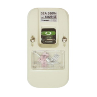 مفتاح نوصيل داخل الحائط  32 امبير أبيض بيتشينو