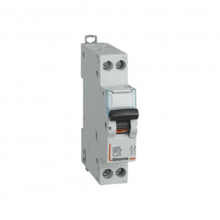 قاطع كهربائي احادي  25 أمبير بتشينو