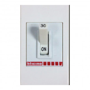 مفتاح تكييف ماتيكس ايدج 30 امبير أبيض بيتشينو 